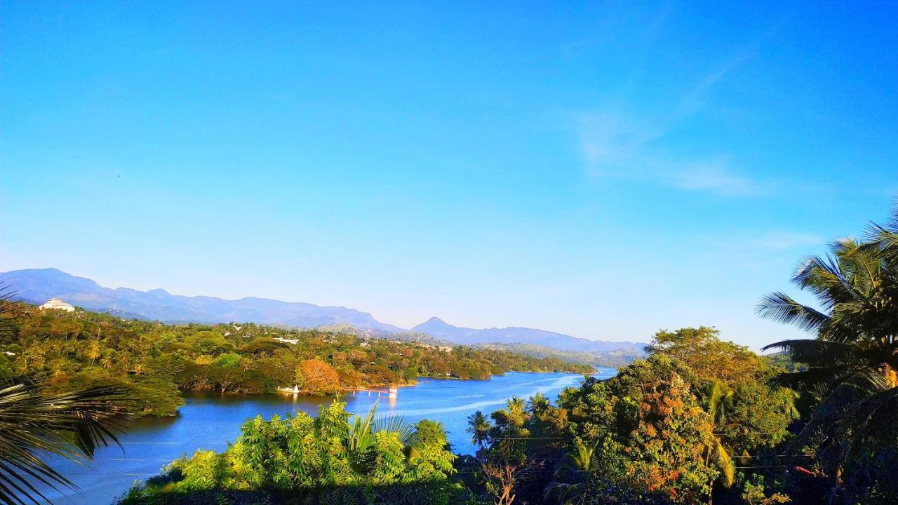 Mahaweli View Inn Kandy Luaran gambar