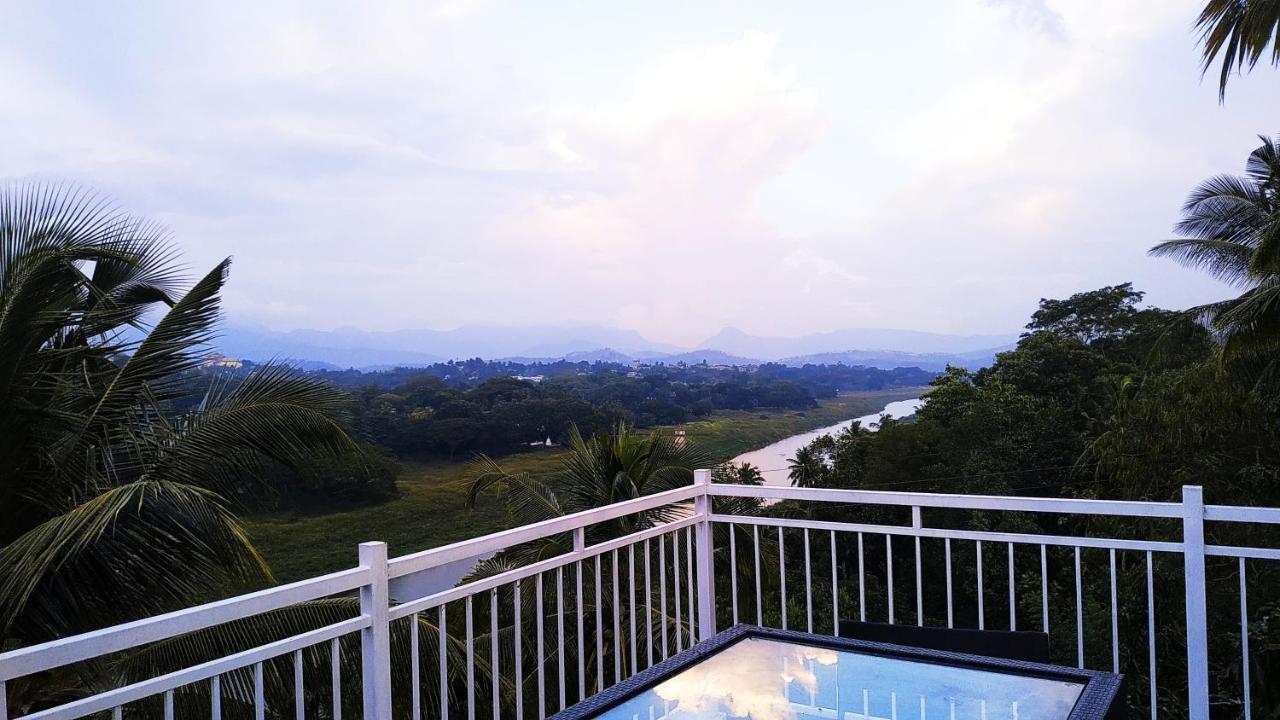 Mahaweli View Inn Kandy Luaran gambar