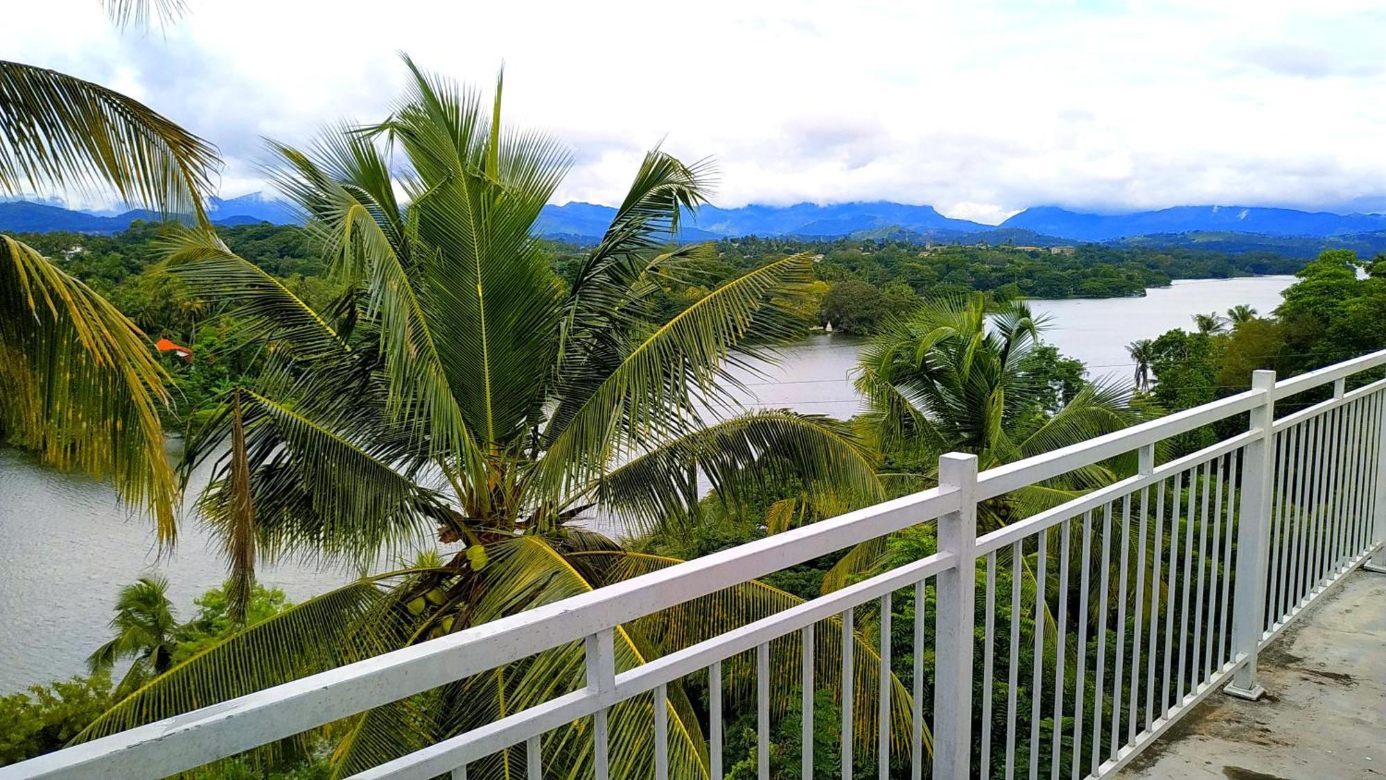 Mahaweli View Inn Kandy Luaran gambar