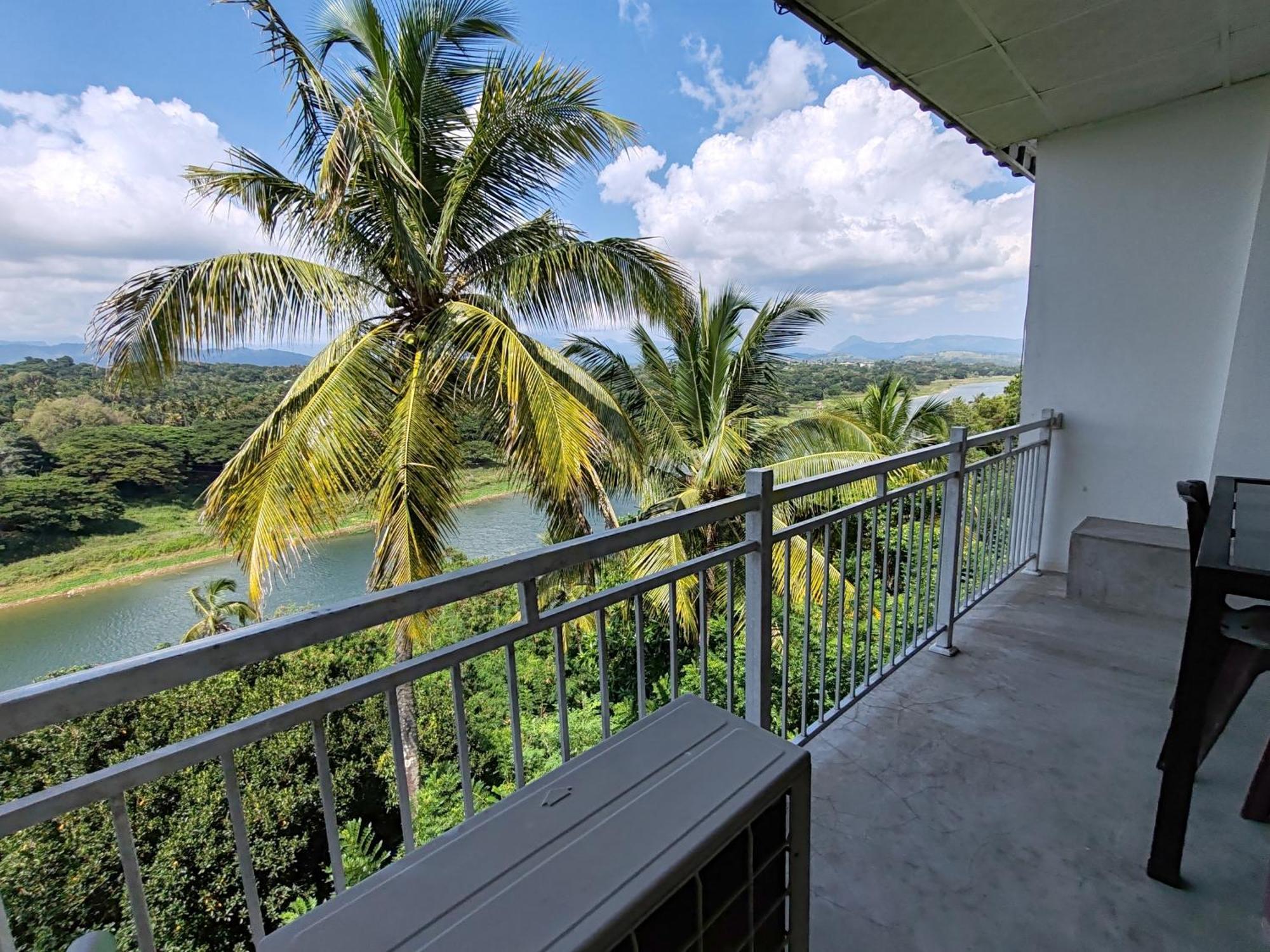 Mahaweli View Inn Kandy Luaran gambar
