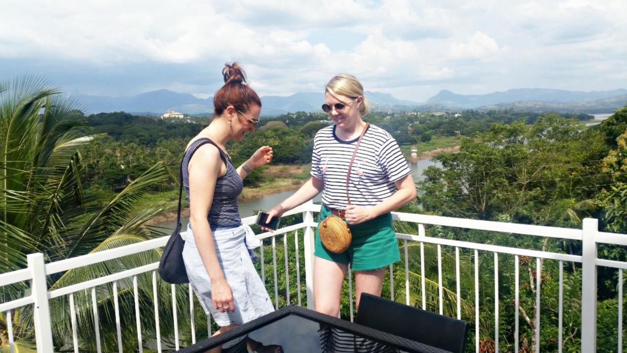 Mahaweli View Inn Kandy Luaran gambar
